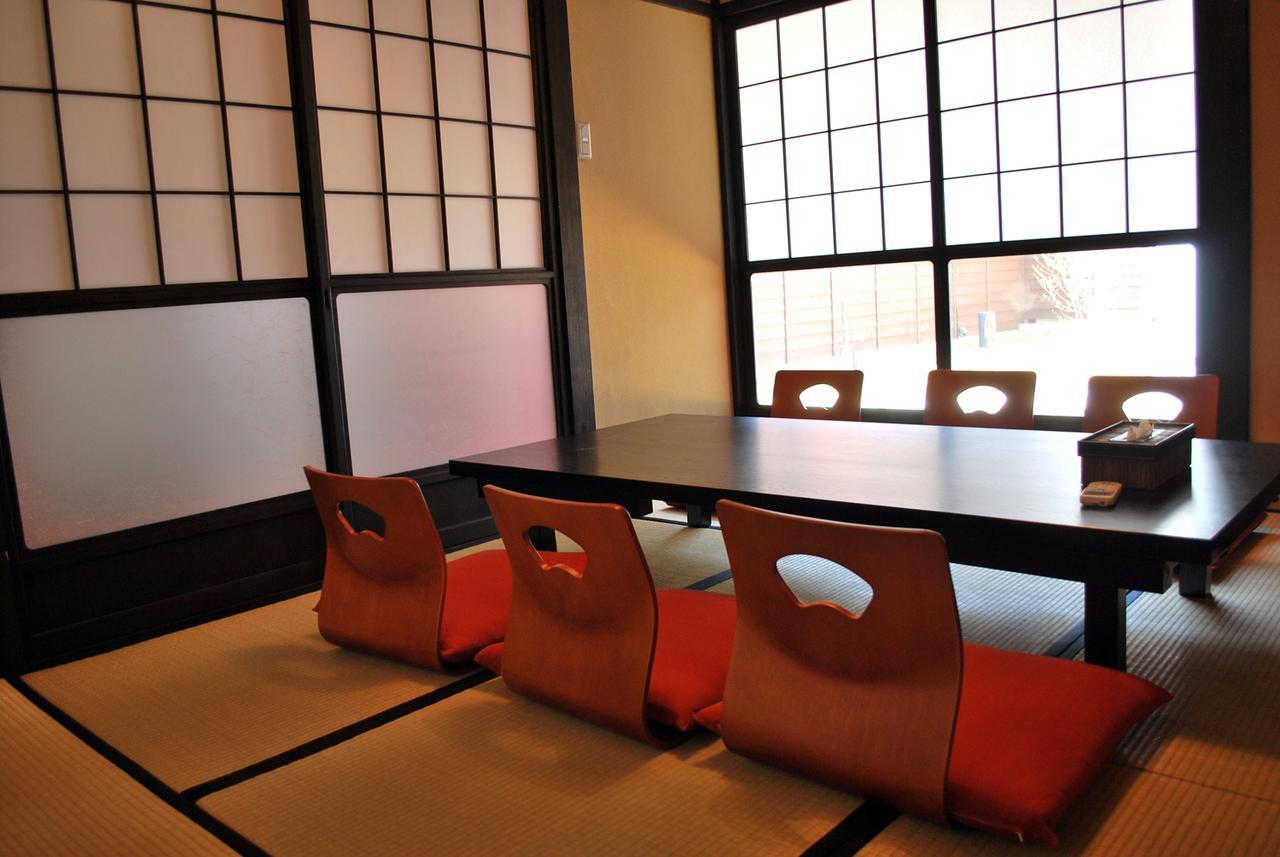 Hida Takayama Relax Hostel Bettei Fuji Bagian luar foto